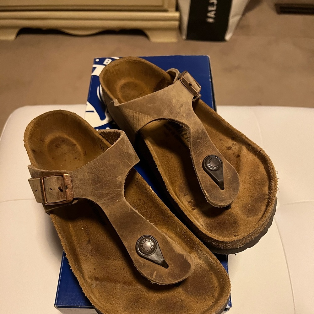 Birkenstock Gizeh sandals
